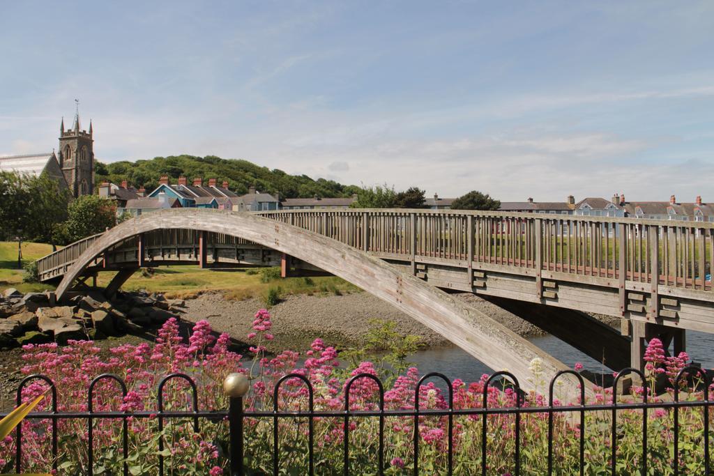 Monachty Hotel Aberaeron Bagian luar foto